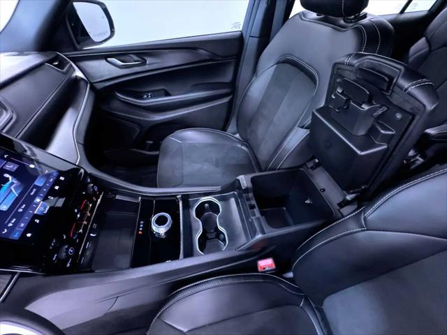 2025 Jeep Grand Cherokee L Altitude X 4x4