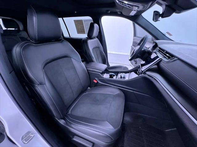 2025 Jeep Grand Cherokee L Altitude X 4x4