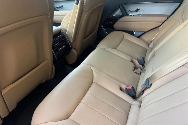 2026 Land Rover Range Rover Sport P360 SE