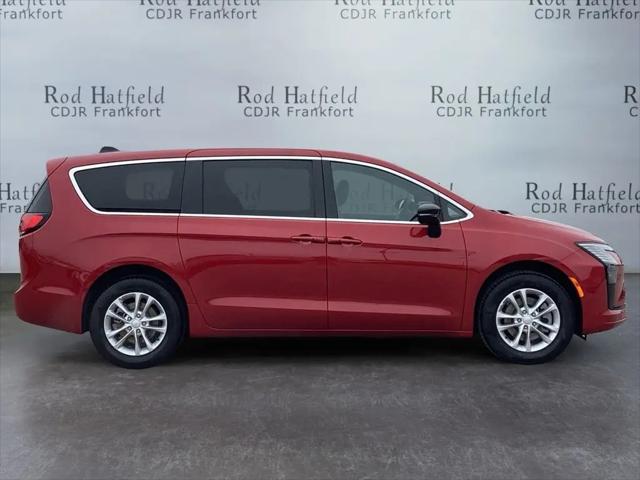 2027 Chrysler Pacifica Select AWD