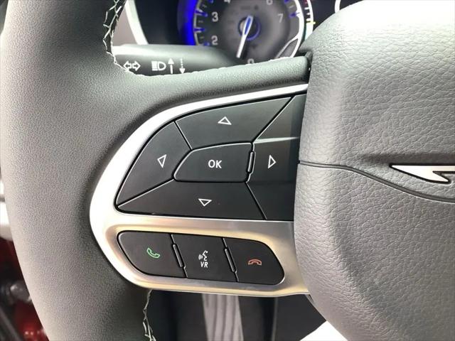 2027 Chrysler Pacifica Select AWD
