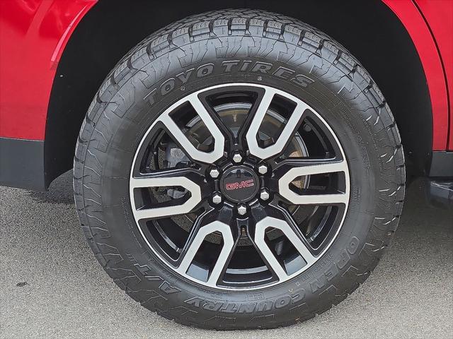 2023 GMC Yukon 4WD AT4