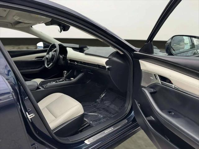 2019 Mazda Mazda3 Premium Package
