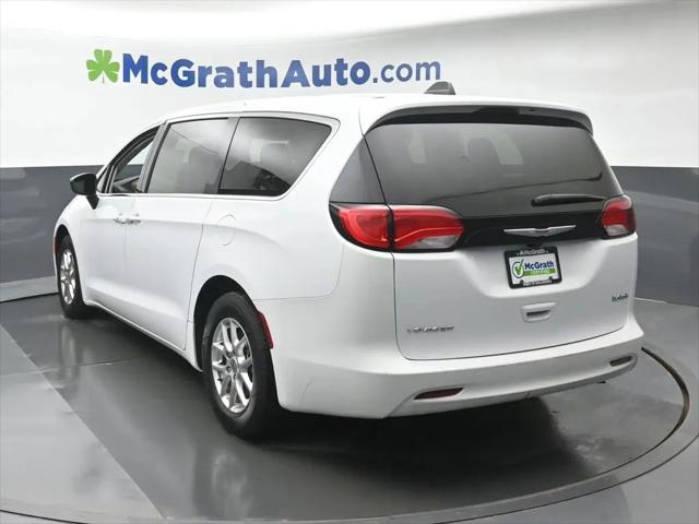 2024 Chrysler Voyager LX