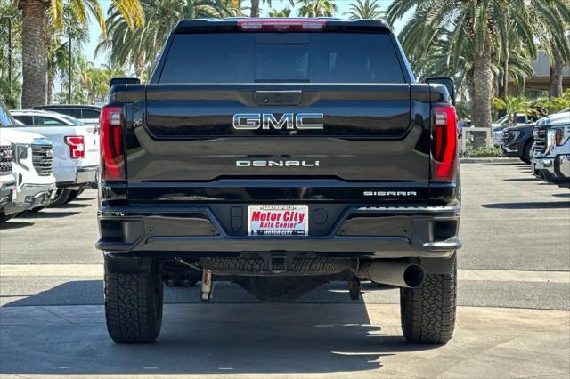 2025 GMC Sierra 2500HD 4WD Crew Cab Standard Bed Denali Ultimate