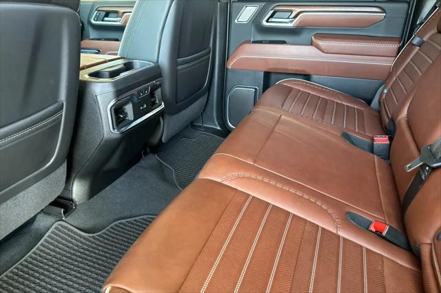 2025 GMC Sierra 2500HD 4WD Crew Cab Standard Bed Denali Ultimate