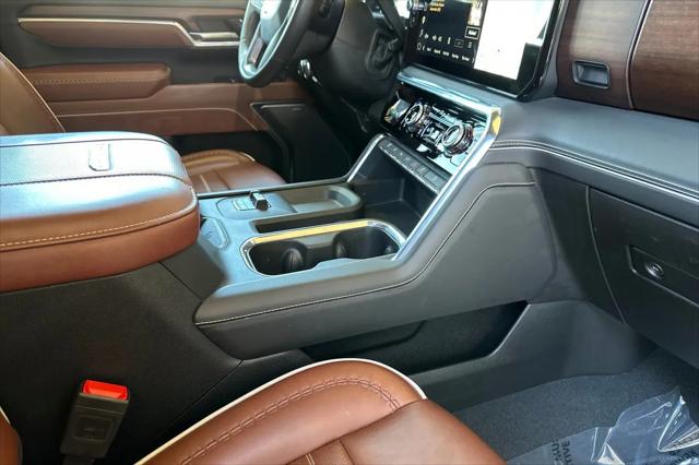 2025 GMC Sierra 2500HD 4WD Crew Cab Standard Bed Denali Ultimate