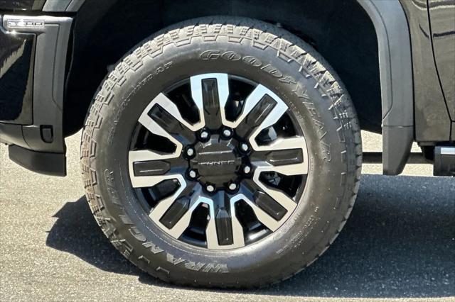 2025 GMC Sierra 2500HD 4WD Crew Cab Standard Bed Denali Ultimate
