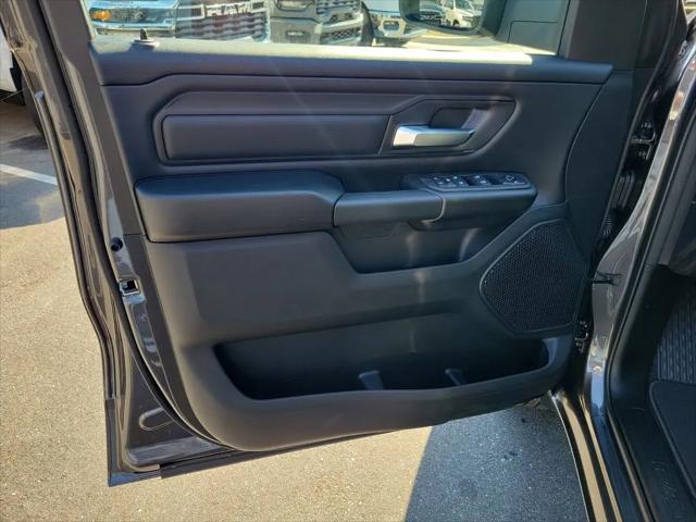 2026 Ram 1500 Express Crew Cab 4x4 57 Box
