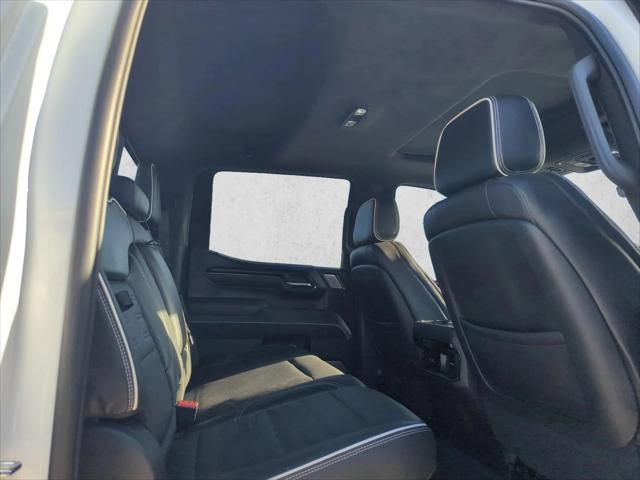 2023 GMC Sierra 1500 4WD Crew Cab Short Box AT4X