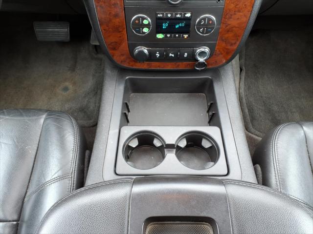 2014 Chevrolet Suburban LT