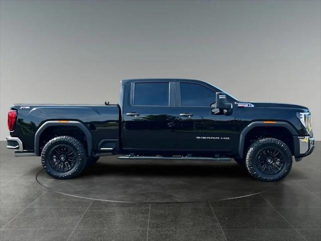 2025 GMC Sierra 2500HD 4WD Crew Cab Standard Bed Pro