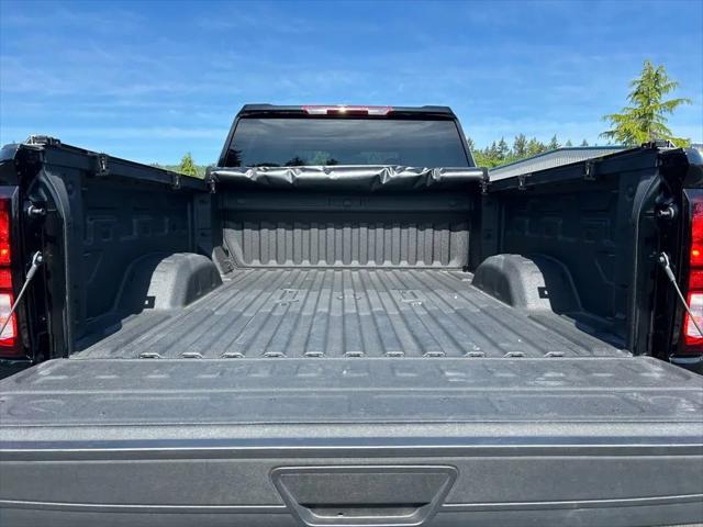2025 GMC Sierra 2500HD 4WD Crew Cab Standard Bed Pro