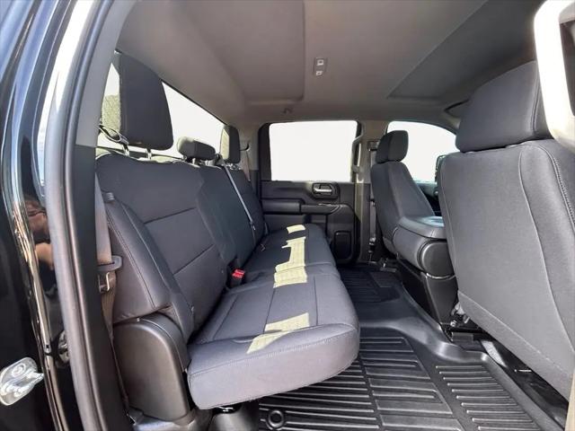 2025 GMC Sierra 2500HD 4WD Crew Cab Standard Bed Pro
