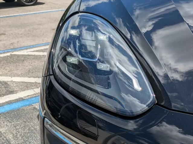 2017 Porsche Cayenne E-Hybrid S Platinum Edition