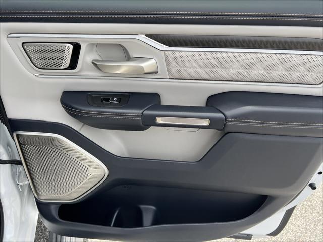 2025 Ram 1500 Tungsten Crew Cab 4x4 5'7" Box