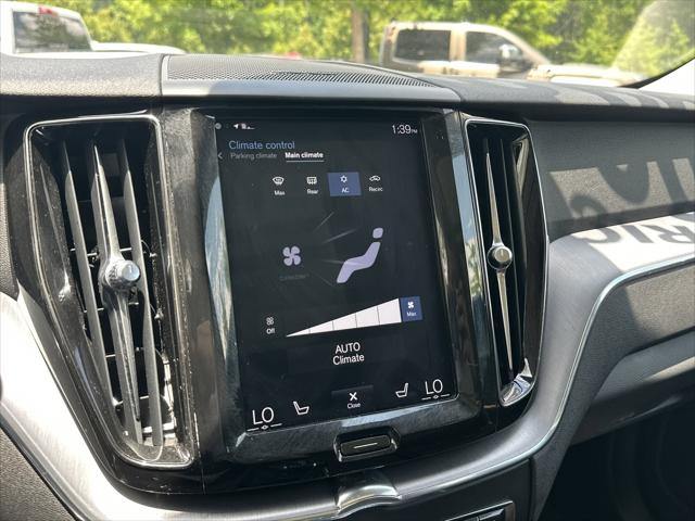 2020 Volvo XC60 T5 Momentum