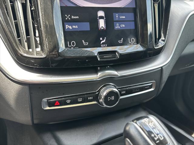 2020 Volvo XC60 T5 Momentum