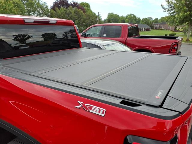 2024 GMC Sierra 1500 4WD Crew Cab Short Box Elevation with 3SB