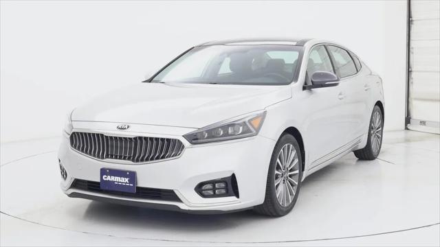 2017 Kia Cadenza Technology
