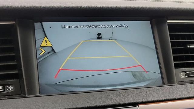 2017 Kia Cadenza Technology