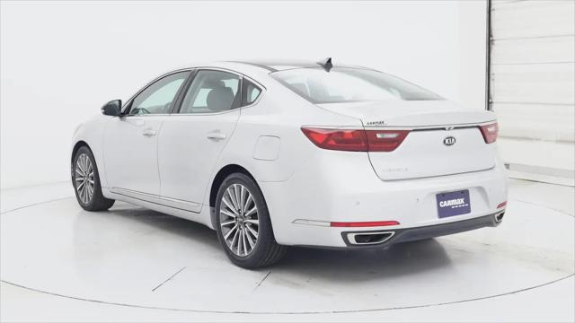 2017 Kia Cadenza Technology
