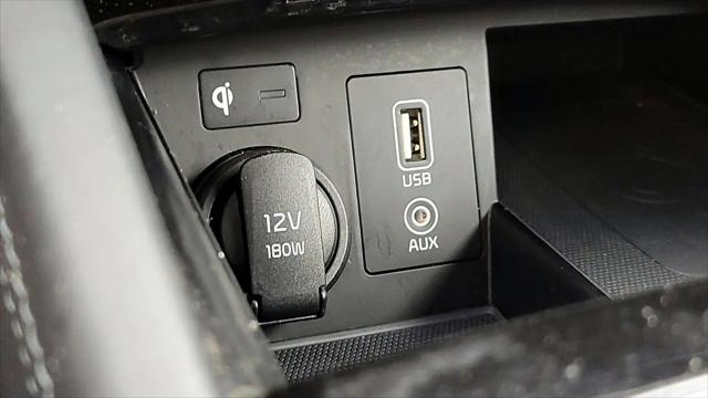 2017 Kia Cadenza Technology