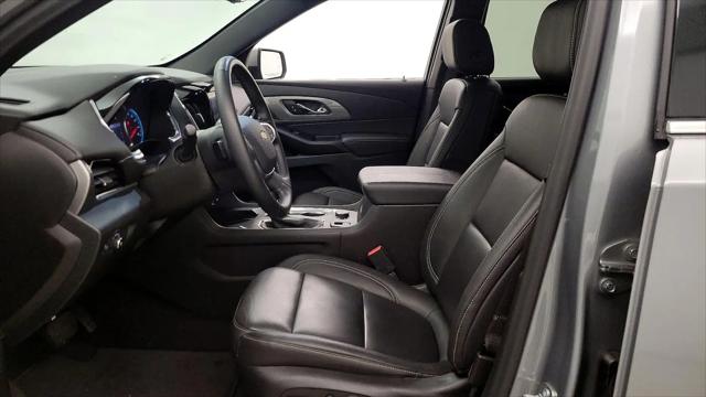 2023 Chevrolet Traverse AWD LT Leather