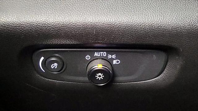 2023 Chevrolet Traverse AWD LT Leather