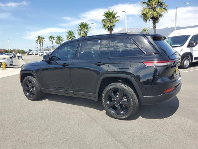 2023 Jeep Grand Cherokee Altitude 4x2
