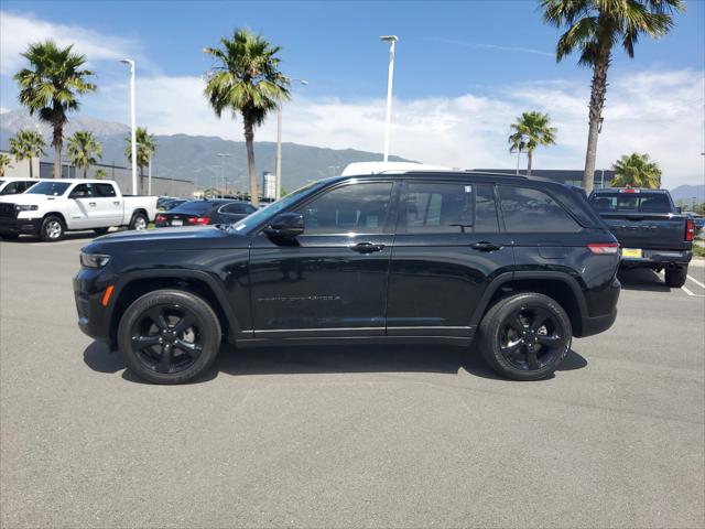 2023 Jeep Grand Cherokee Altitude 4x2
