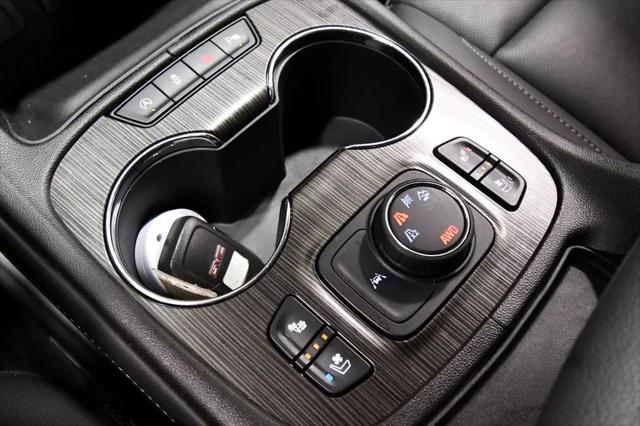 2023 GMC Acadia AWD SLT