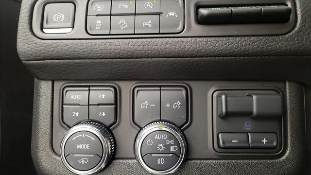 2024 GMC Yukon 4WD Denali
