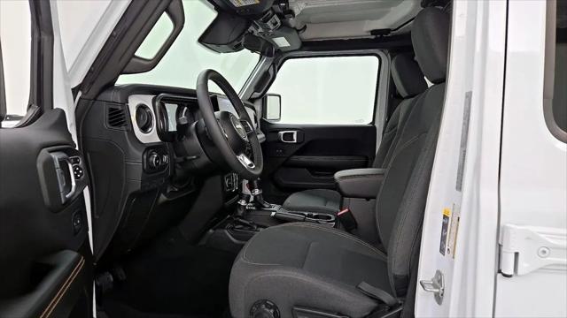 2025 Jeep Wrangler 4-Door Sahara 4x4