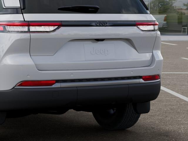 2026 Jeep Grand Cherokee Altitude 4x2