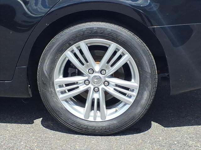 2012 INFINITI G37 x