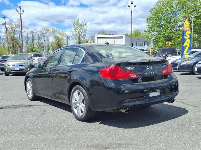 2012 INFINITI G37 x