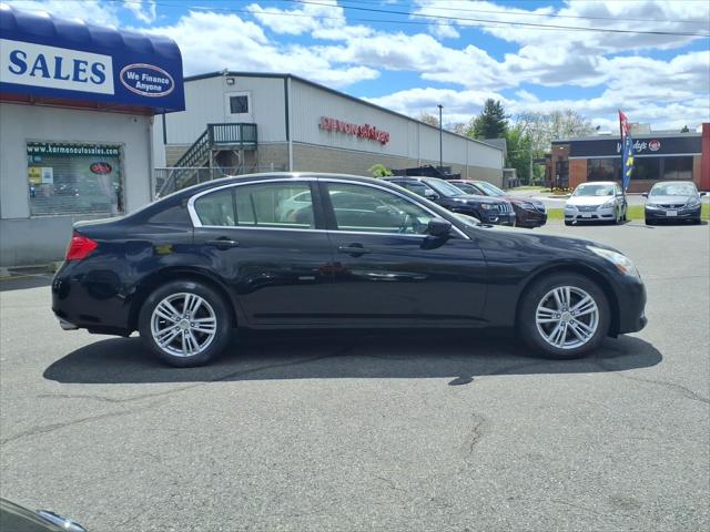 2012 INFINITI G37 x