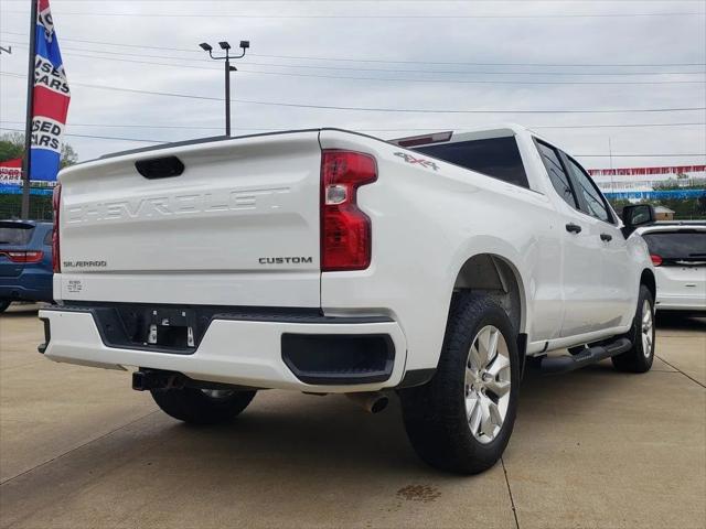 2023 Chevrolet Silverado 1500 4WD Double Cab Standard Bed Custom