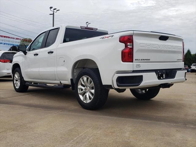 2023 Chevrolet Silverado 1500 4WD Double Cab Standard Bed Custom