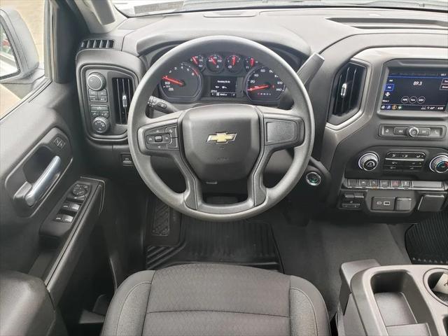 2023 Chevrolet Silverado 1500 4WD Double Cab Standard Bed Custom
