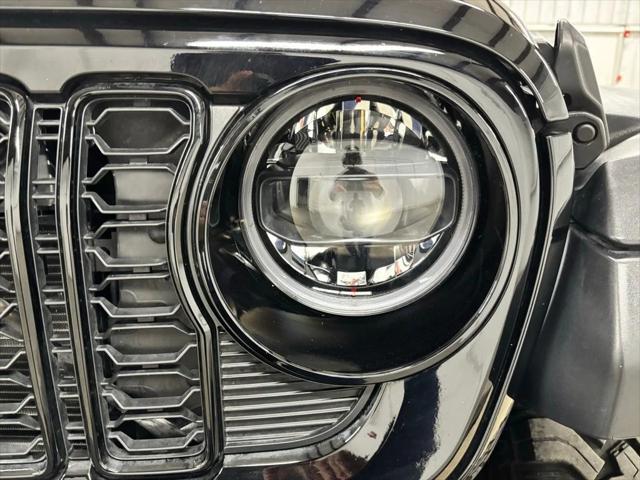 2025 Jeep Wrangler 4-Door Willys 4x4