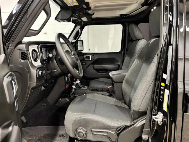 2025 Jeep Wrangler 4-Door Willys 4x4