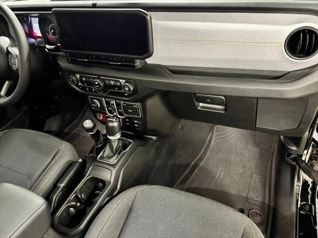 2025 Jeep Wrangler 4-Door Willys 4x4