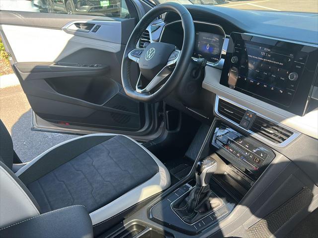 2025 Volkswagen Taos 1.5T SE