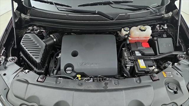 2023 Chevrolet Traverse AWD LT Leather