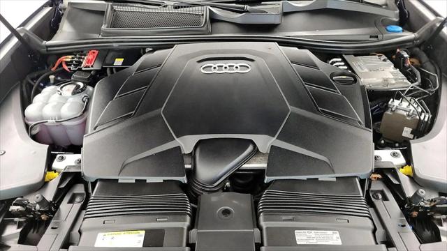 2021 Audi Q8 Premium Plus 55 TFSI quattro Tiptronic