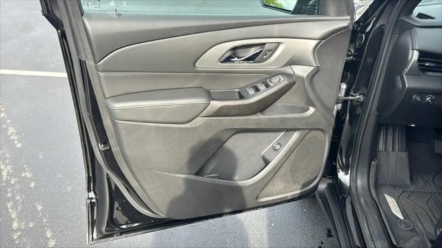 2023 Chevrolet Traverse AWD LT Cloth