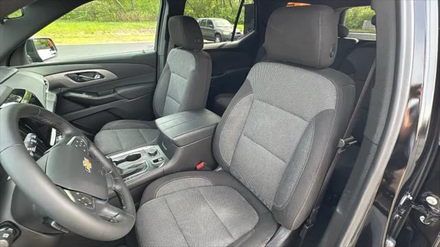 2023 Chevrolet Traverse AWD LT Cloth