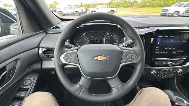 2023 Chevrolet Traverse AWD LT Cloth